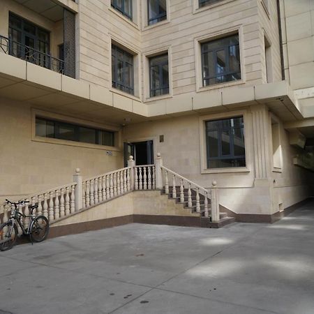 Nice And Comfortable Apartment In The Downtown Of Μπισκέκ Εξωτερικό φωτογραφία