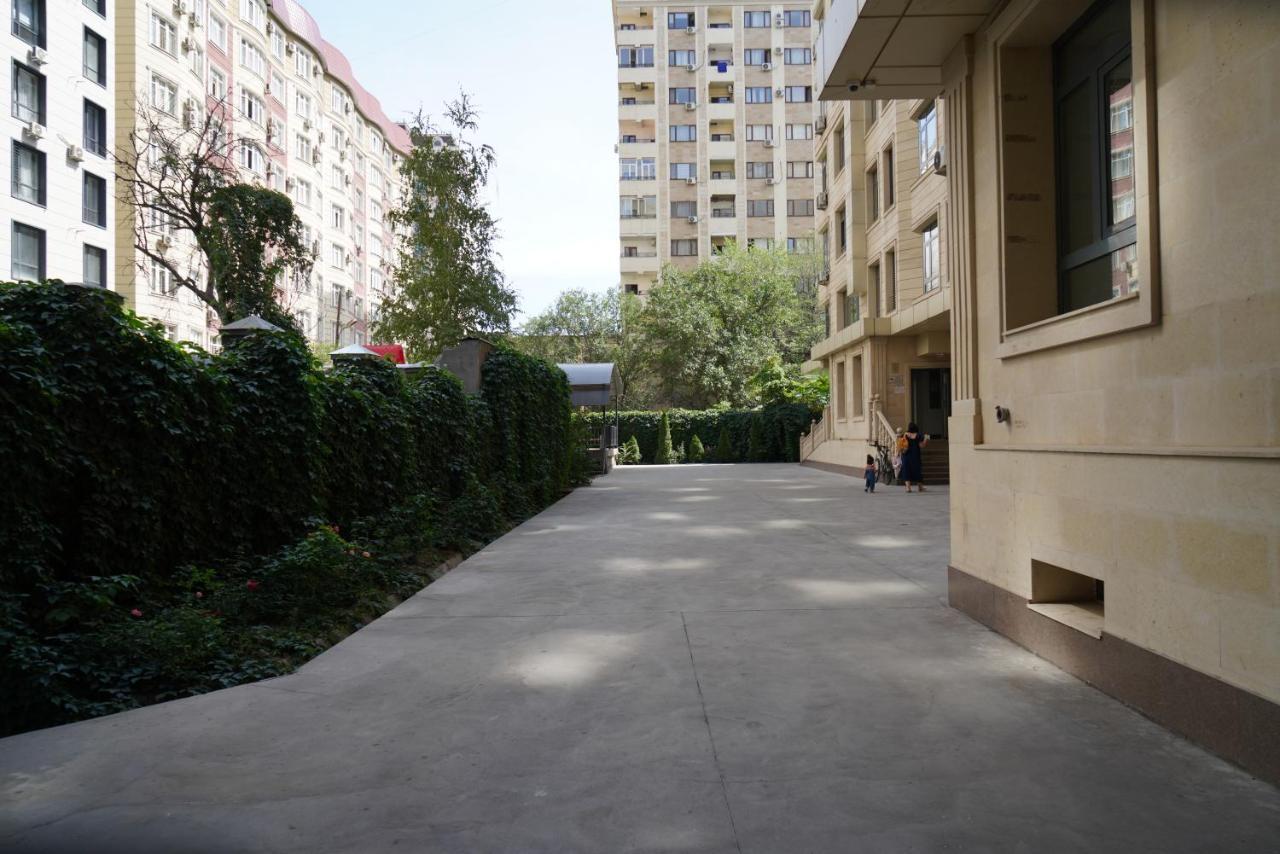Nice And Comfortable Apartment In The Downtown Of Μπισκέκ Εξωτερικό φωτογραφία