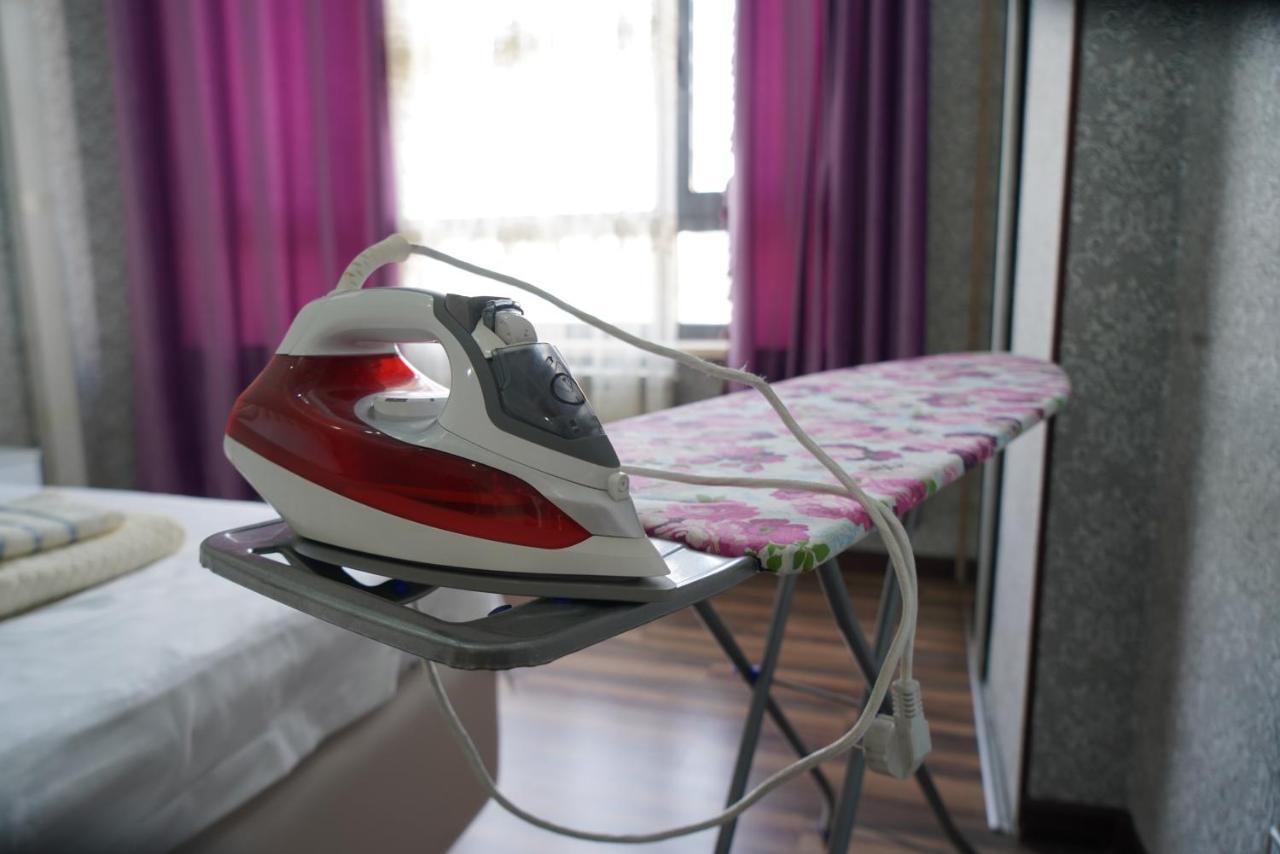Nice And Comfortable Apartment In The Downtown Of Μπισκέκ Εξωτερικό φωτογραφία